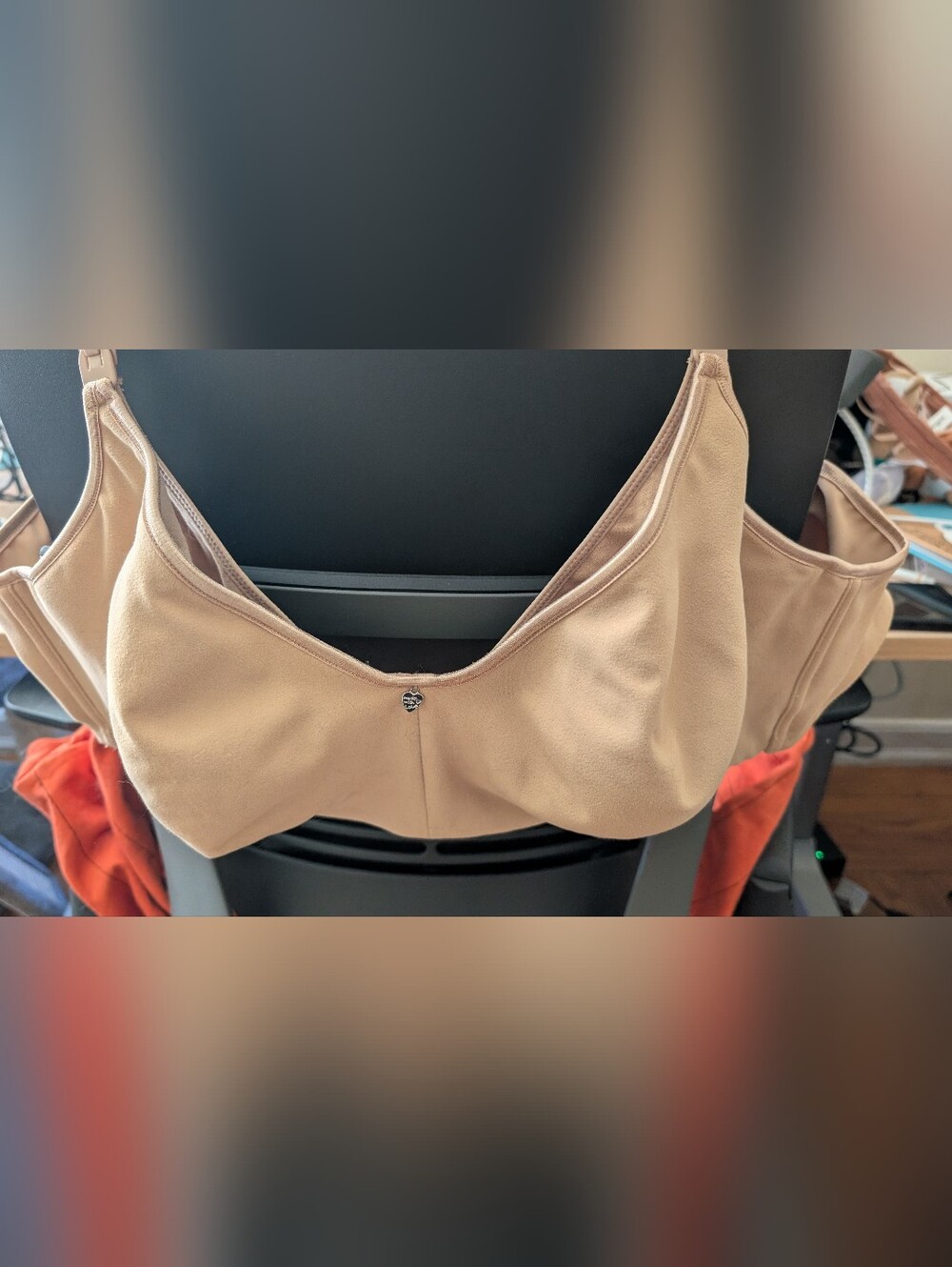 EUC/Like New Nude Cake Lingerie (Cake Maternity) Clip Down Nursing Bra, US 40F